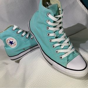 Aqua hi top Converse All Stars super clean size women’s 8.5/men’s 6.5